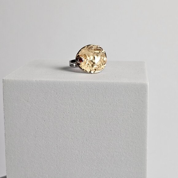 925 Sterling Silver Ring Cupped Disc w/ Garnet, 18K Gold Plated & Rhodium Finish - Picture 13 of 16